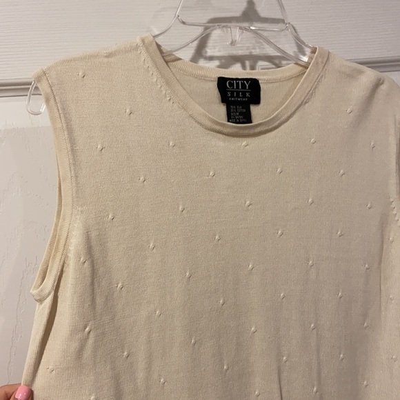 City Silk White Sweater with Circle Detail Set - Picture 5 of 14